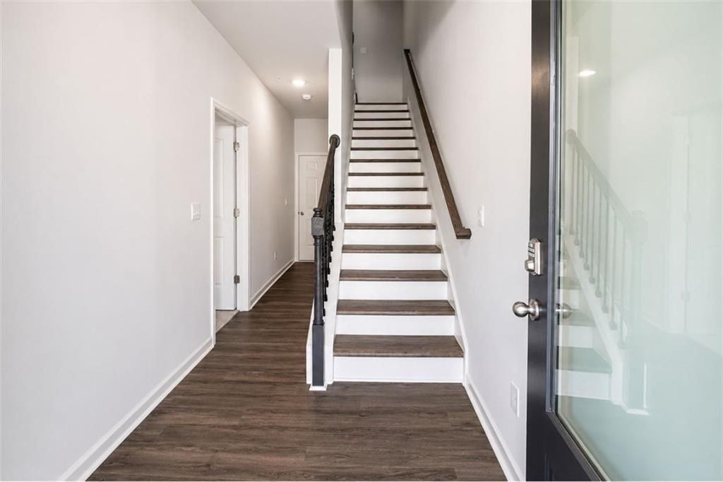 3618 Georgia Ave - Photo 6 of 45