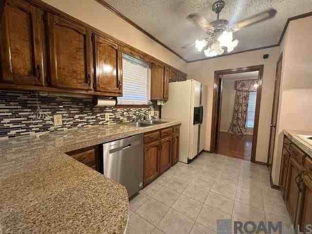5731 Trenton Ave - Photo 3 of 22
