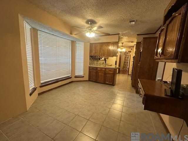 5731 Trenton Ave - Photo 5 of 22