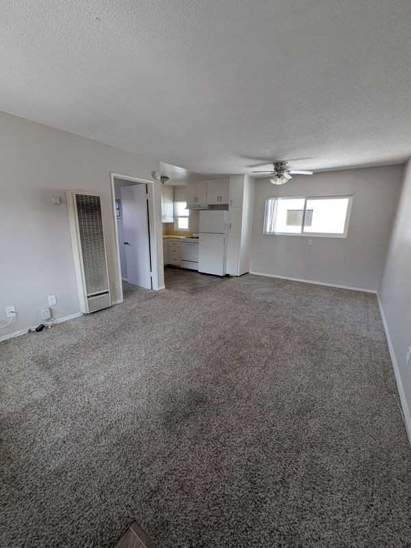 2000 Carnegie Ln ##B - Photo 2 of 10