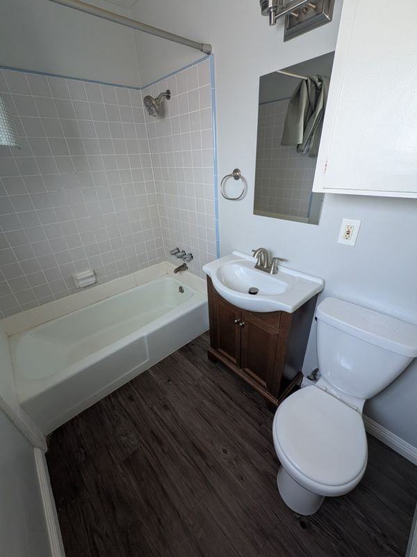 2000 Carnegie Ln ##B - Photo 6 of 10