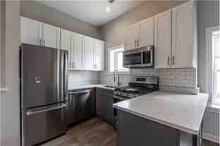 3216 W Augusta Blvd #3R - Photo 1 of 1