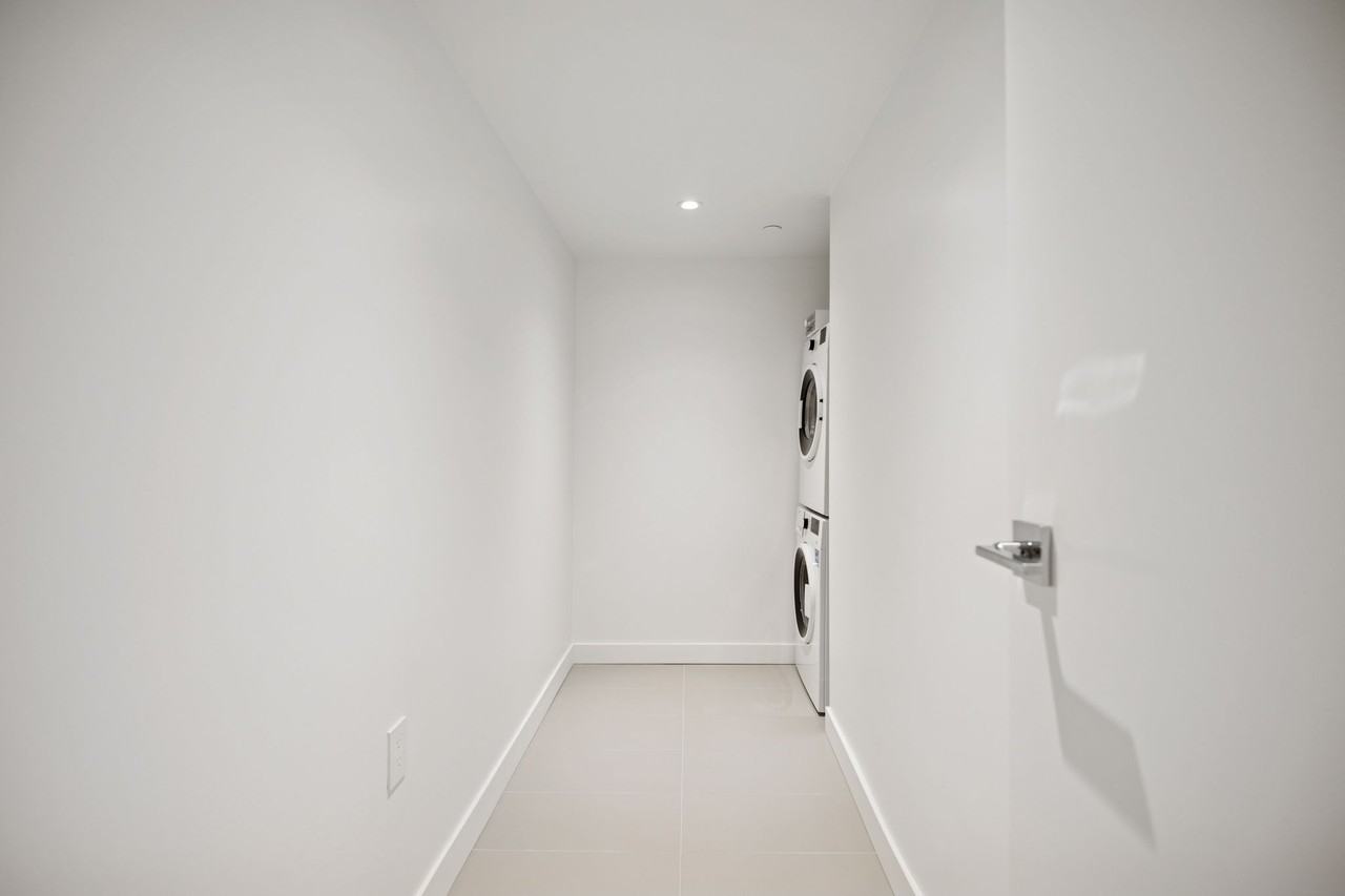 1107 Richards Street - Photo 12