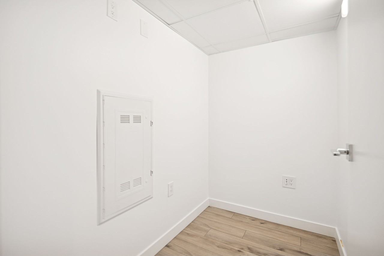 1107 Richards Street - Photo 11