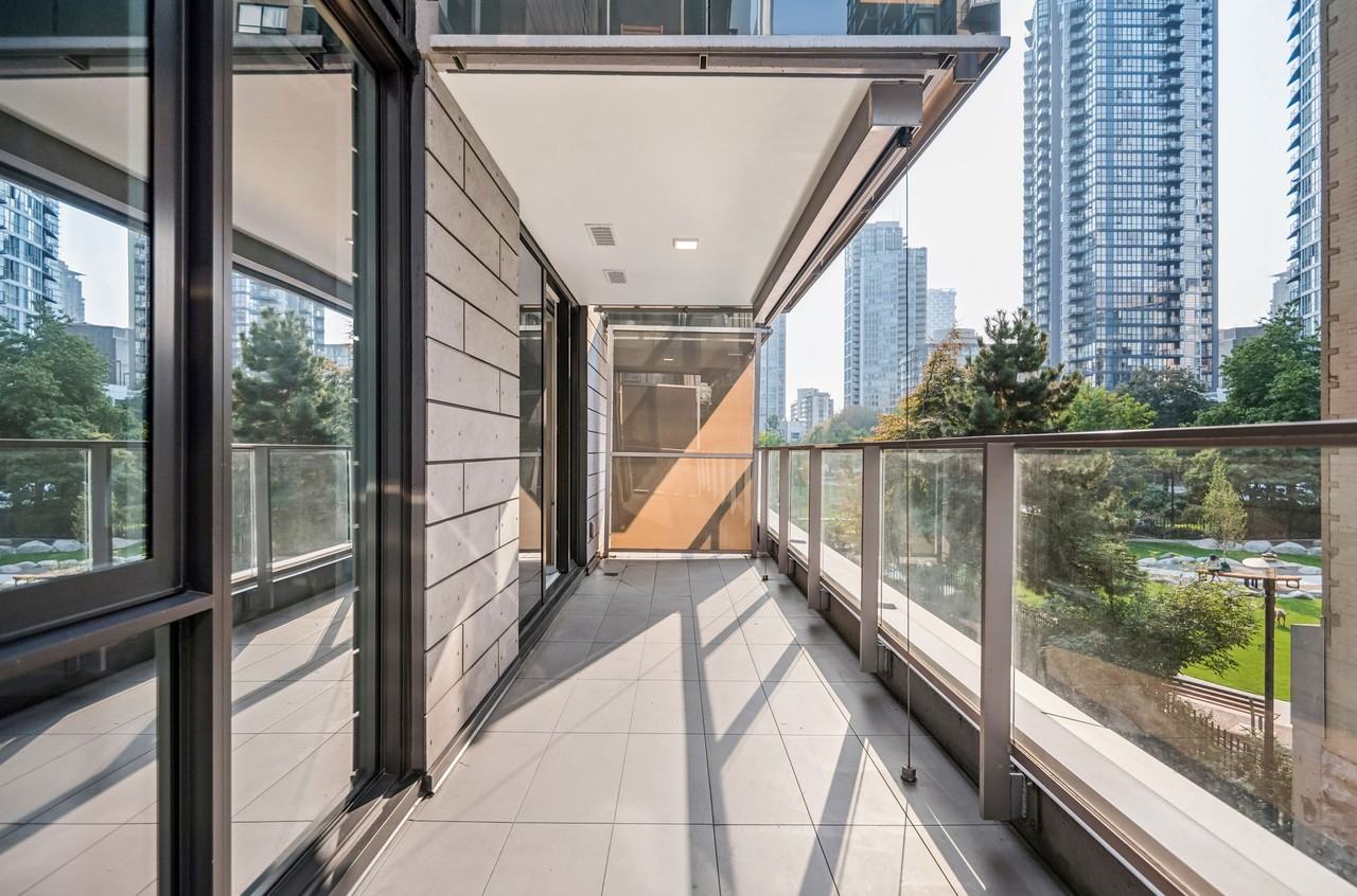 1107 Richards Street - Photo 14