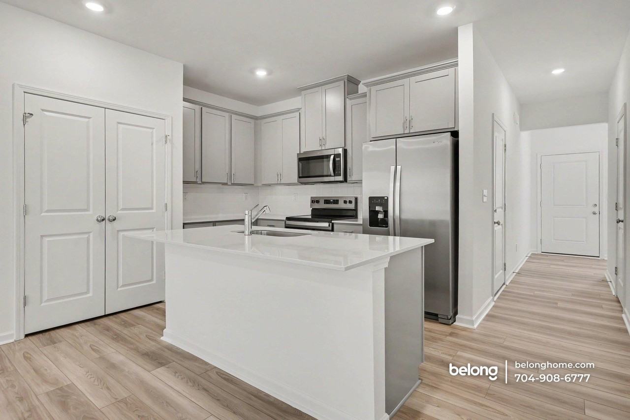 11912 Oak St - Photo 6 of 23