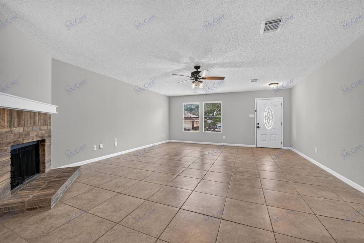 5408 Lansdowne Ave - Photo 3 of 10