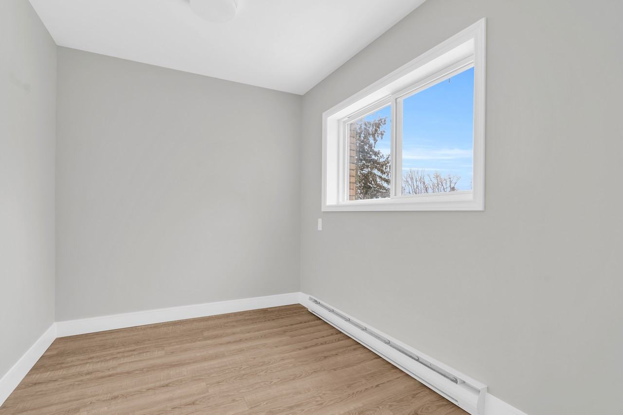 1220 Hamilton St #3 - Photo 5 of 9