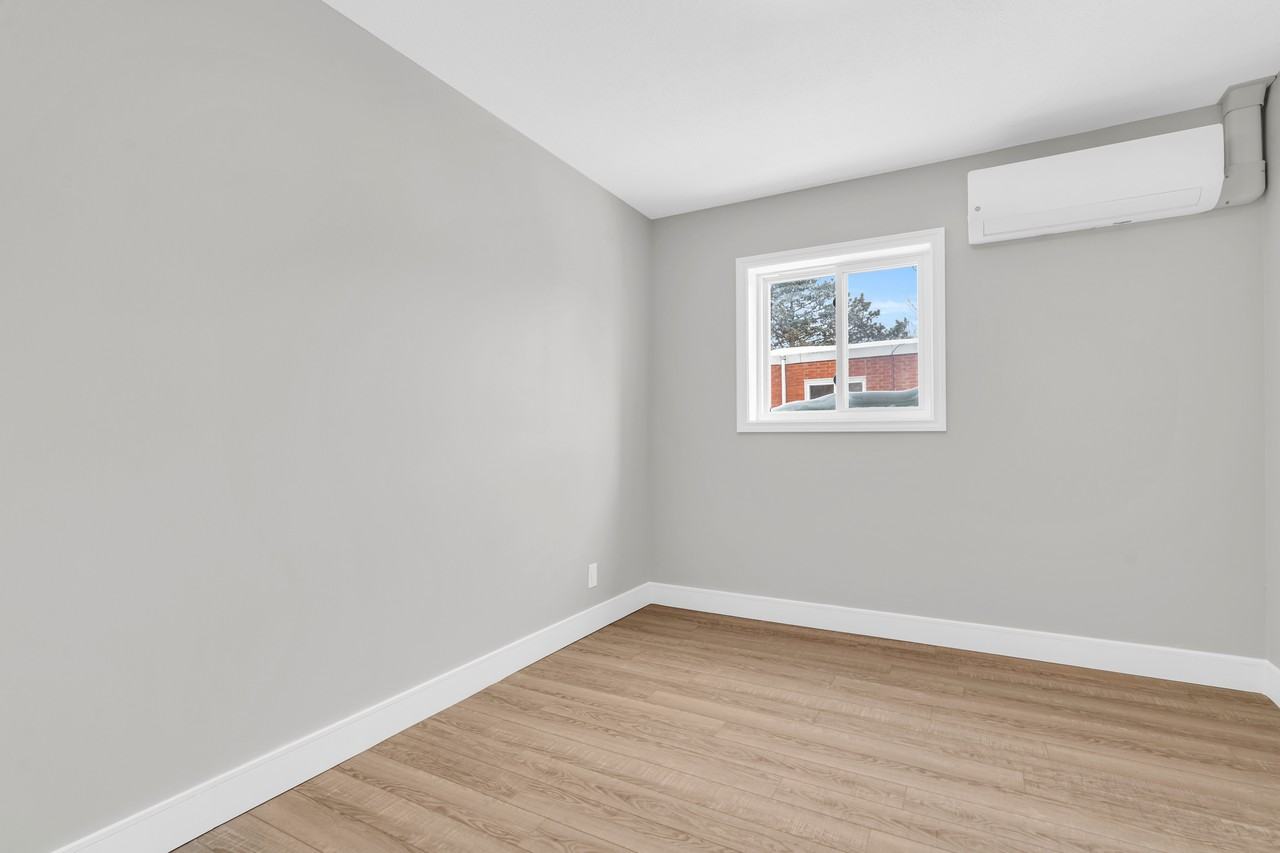 1220 Hamilton St #3 - Photo 6 of 9