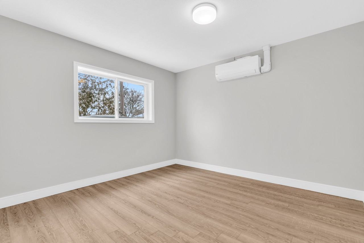 1220 Hamilton St #3 - Photo 7 of 9