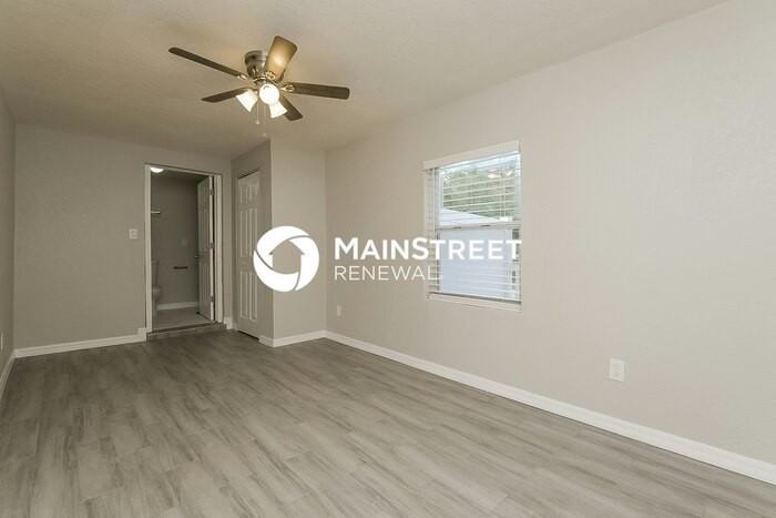 3201 E Diana St - Photo 7 of 16