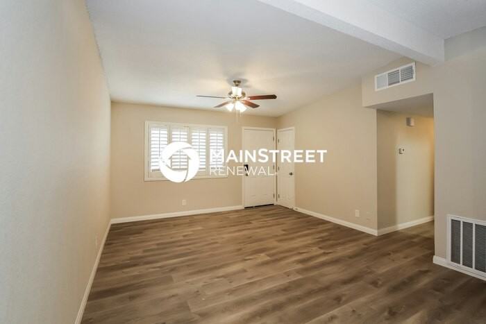 4334 Cloverdale Ave - Photo 4 of 15