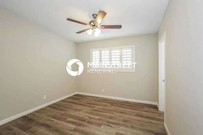 4334 Cloverdale Ave - Photo 7 of 15