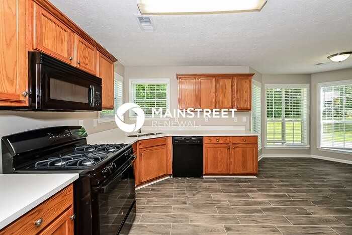 193 Horseshoe Bnd - Photo 6 of 17