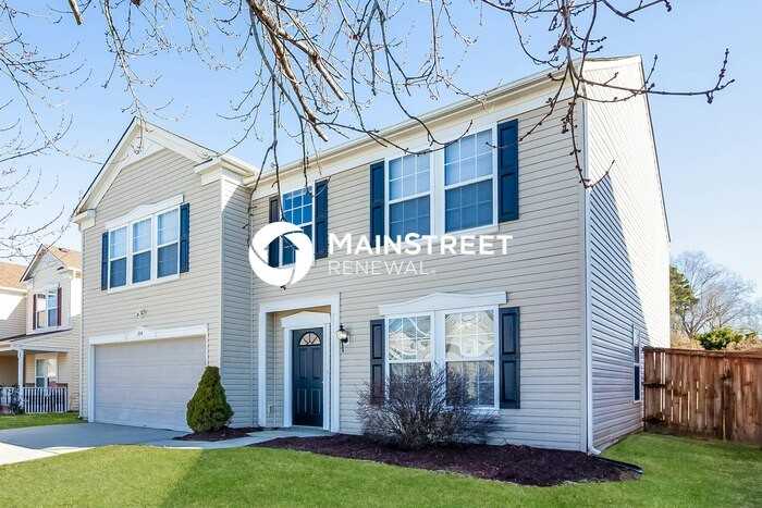 304 Zander Woods Ct - Photo 4 of 17