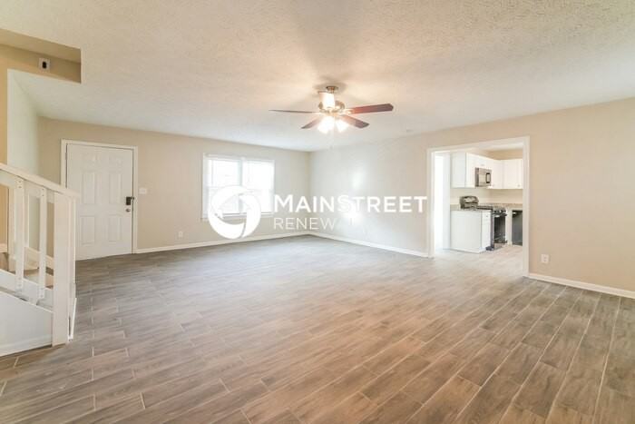 723 Osco Pkwy - Photo 4 of 17