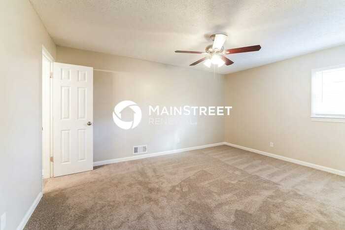 723 Osco Pkwy - Photo 7 of 17