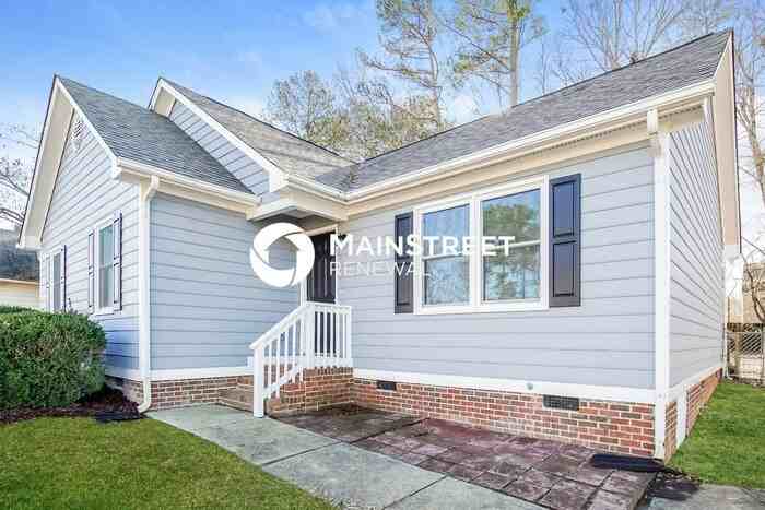 1120 Ujamaa Dr - Photo 3 of 16