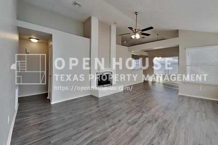 11910 Westwold Dr - Photo 5 of 20