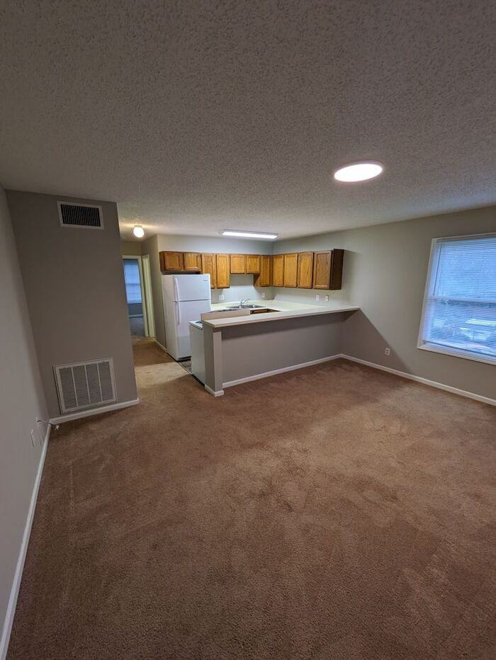 331 9th Avenue Dr Ne #06 - Photo 2 of 7
