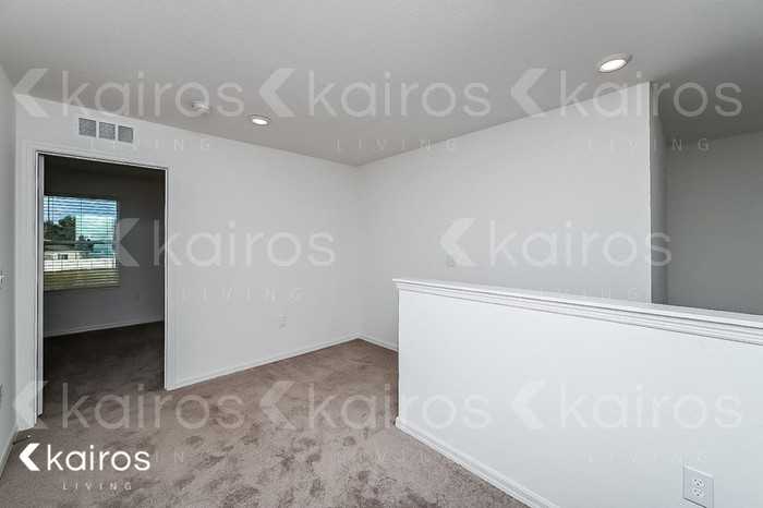 8456 Indian Laurel Ln - Photo 7 of 18