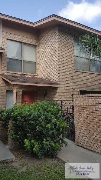 5401 Palm Valley Dr N - Photo 2 of 21