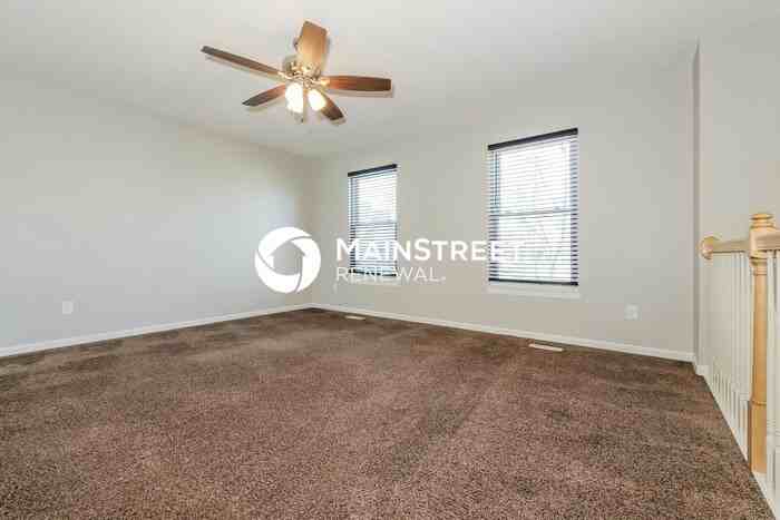 12655 Oakwood Dr - Photo 2 of 17