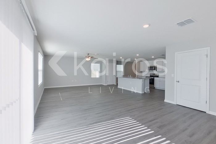 8621 Sw 43rd Ter - Photo 5 of 28
