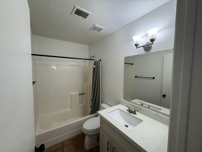 1618 E Sandra Ter - Photo 5 of 21