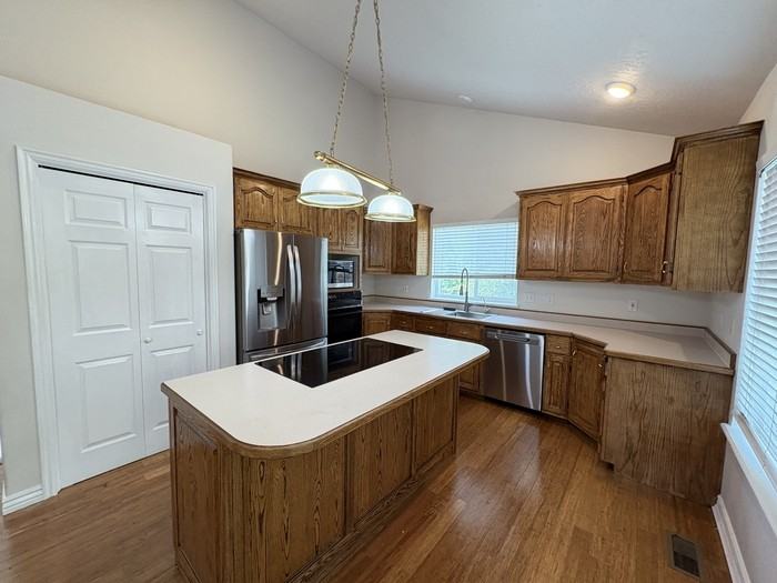 428 N 1200 E - Photo 3 of 11