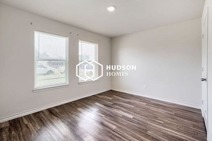 3208 Baylor St - Photo 7 of 14