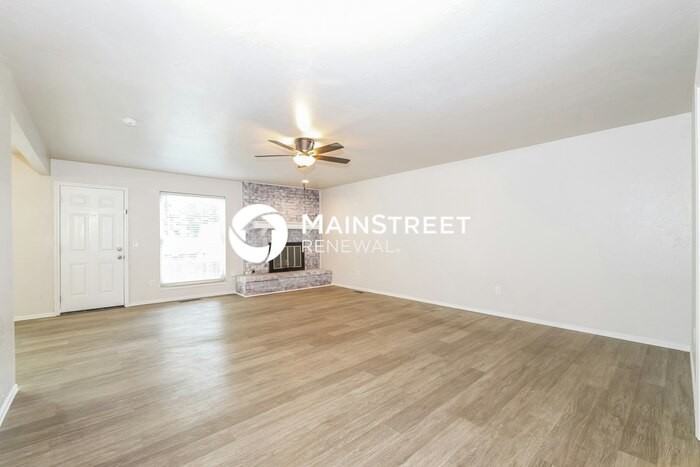 1305 Cedar Ridge Rd - Photo 2 of 18