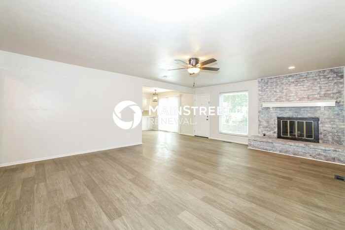 1305 Cedar Ridge Rd - Photo 4 of 18