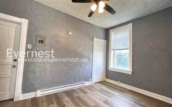 3722A Fairview Ave - Photo 5 of 19
