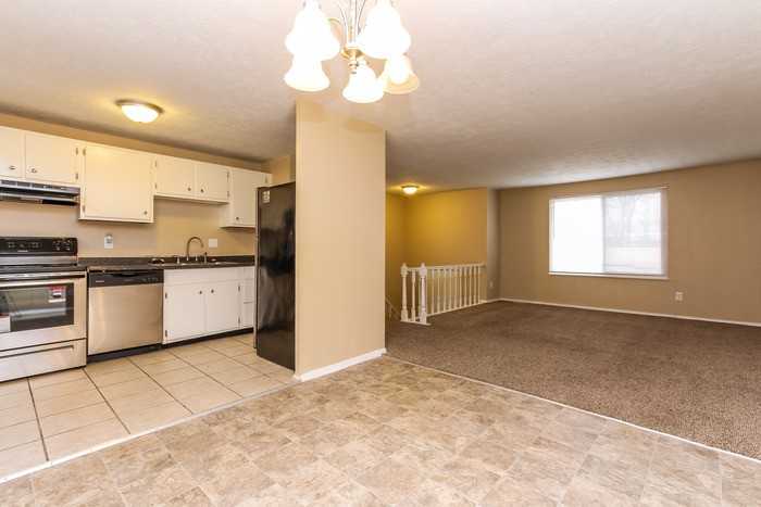 9423 Big Ben Cir - Photo 3 of 8