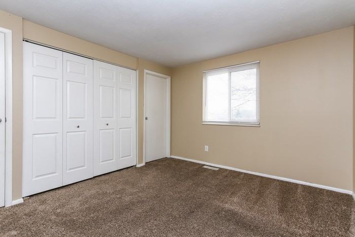 9423 Big Ben Cir - Photo 5 of 8