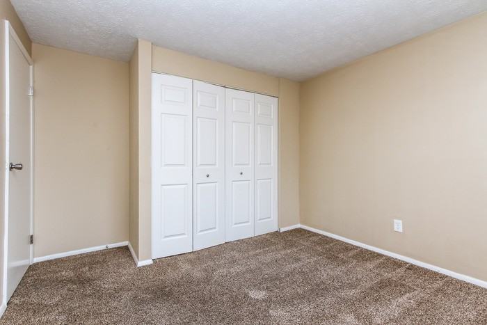 9423 Big Ben Cir - Photo 6 of 8