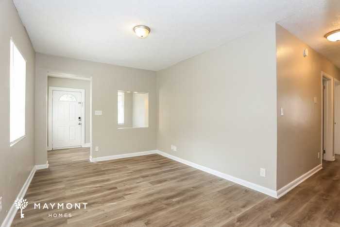 4523 Hercules Ave - Photo 5 of 12