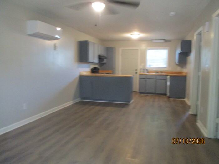 321 Oak St #321 - Photo 3 of 8