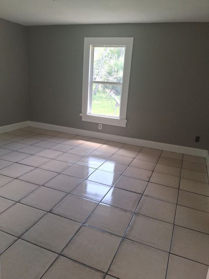 711 N Virginia Ave - Photo 5 of 7