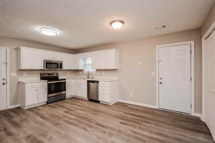 145 Hunters Ridge Dr - Photo 6 of 13