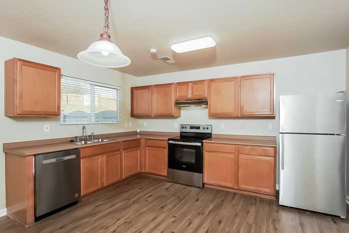 203 Whitestone Dr Ne - Photo 7 of 13