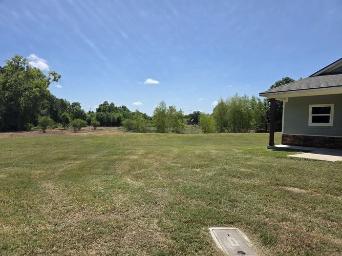210 Gavin Dr - Photo 2 of 17