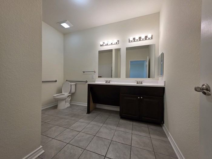 210 Gavin Dr - Photo 7 of 17