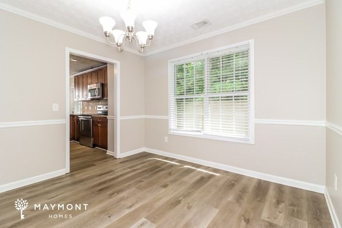 700 Castlebrooke Dr - Photo 6 of 12