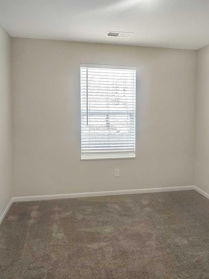 4030 Highland Ave - Photo 7 of 17