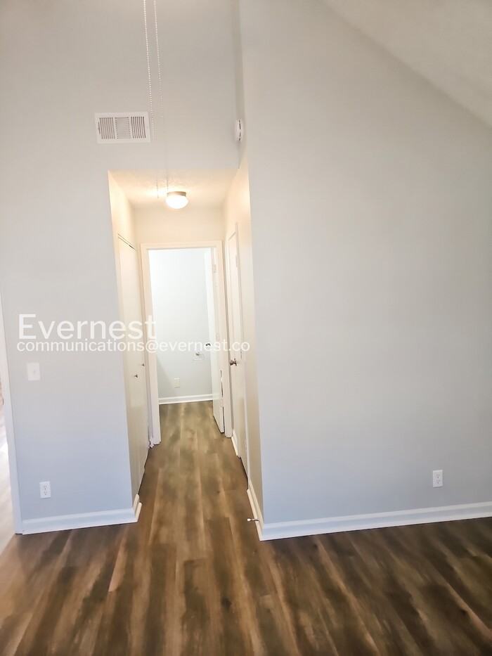 1407 Apache Ln - Photo 7 of 24