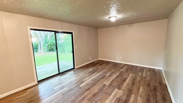10151 Ridgefield Dr - Photo 5 of 15