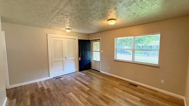 10151 Ridgefield Dr - Photo 6 of 15