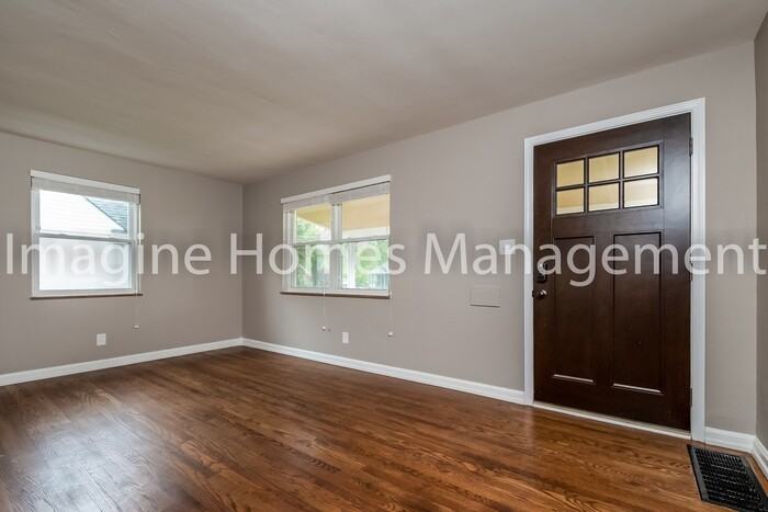 4617 Orchard Ln - Photo 4 of 23